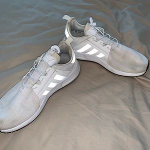 White adidas ortholite tennis shoes